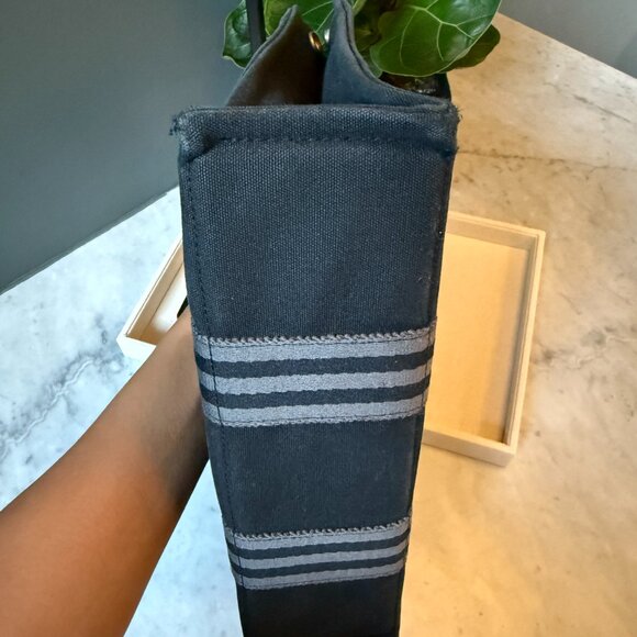 Hermès Fourre-Tout Canvas Tote PM – Small - Picture 9 of 12